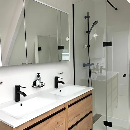 Casa Premio Au Calme Et Refaite à Neuf